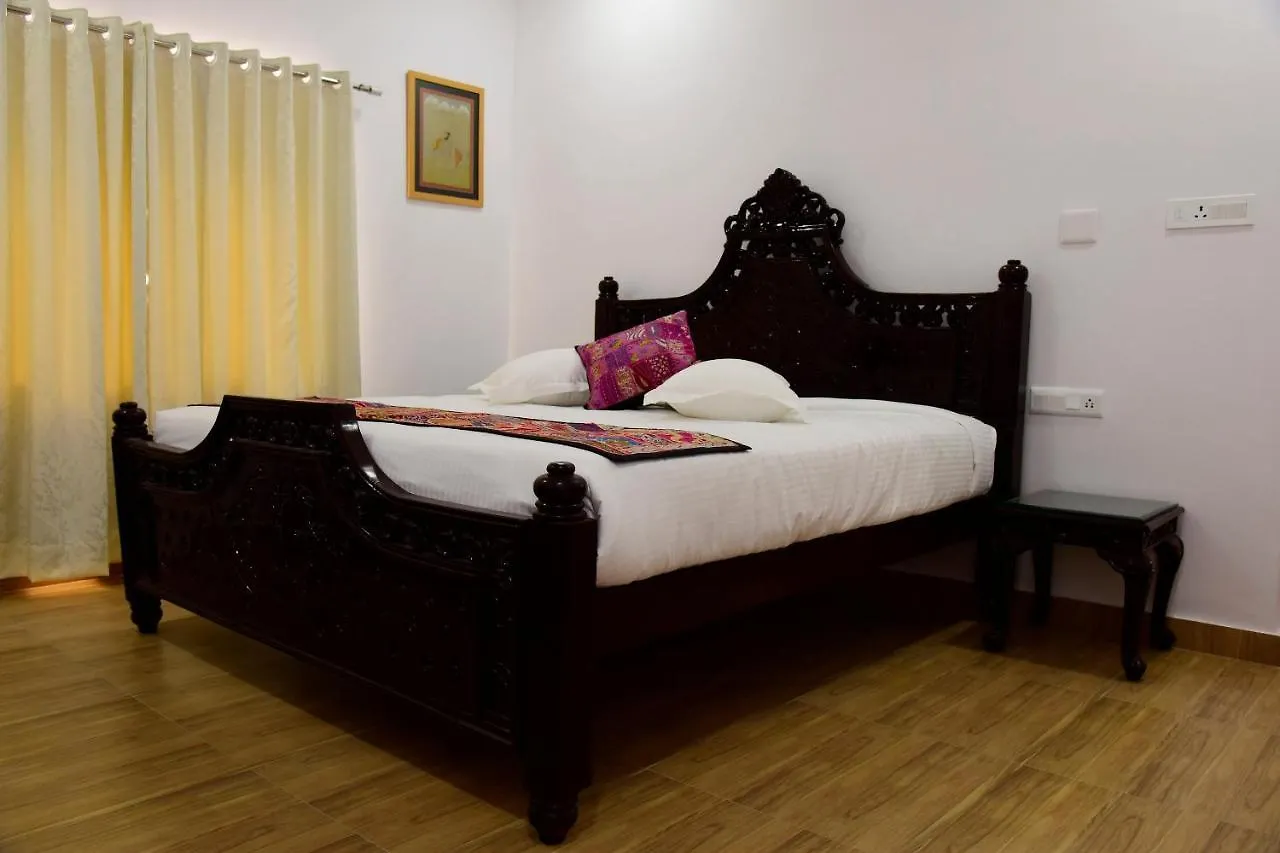 Hotel Mewarts Удайпур 3*,